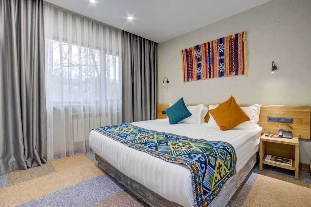 My Hotel Bisjkek Eksteriør billede